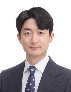 윤영훈 사진